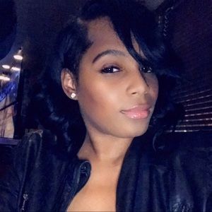 Meet your Posher, Latura